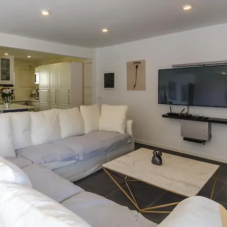 Villa Seaside In With Garden And Pool View Lloret de Mar