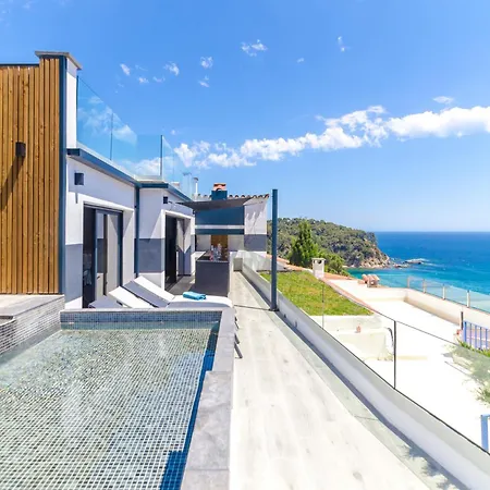 Seaside In With Garden And Pool View * Lloret de Mar