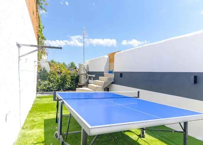 Vila Seaside In With Garden And Pool View *