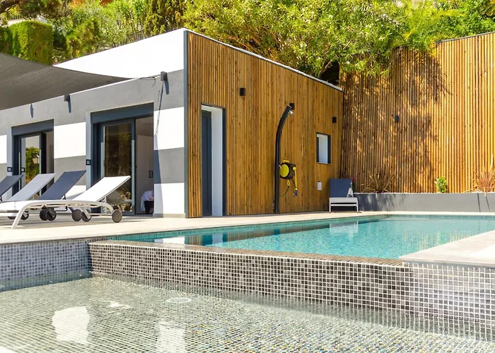 Seaside In With Garden And Pool View Vila Lloret de Mar
