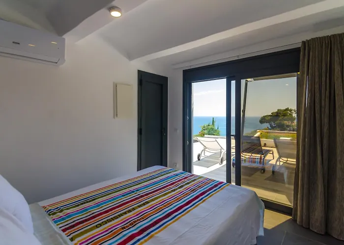 Seaside In With Garden And Pool View Vila Lloret de Mar